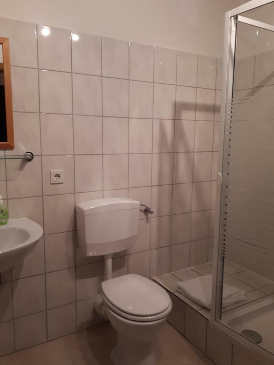 מנדרשייד Herberg Die Alte Schleuse מראה חיצוני תמונה